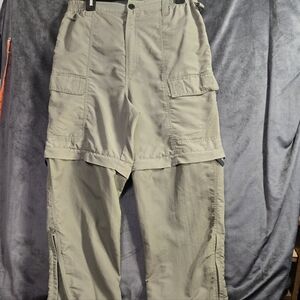 Reel Legends Zip Off At Knee Men's Fishing Cargo Pants.